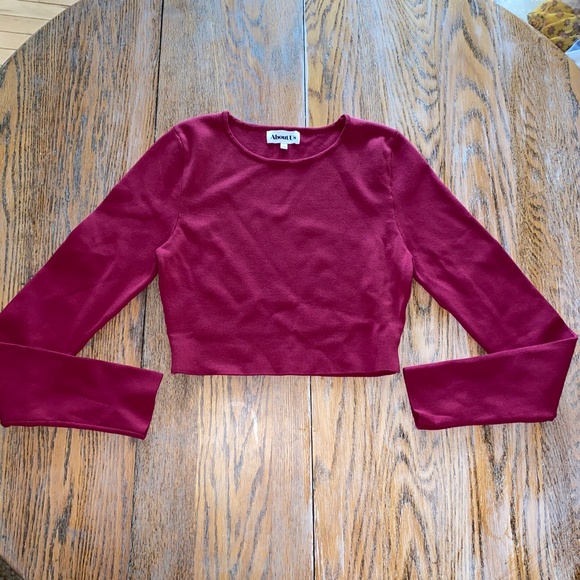 ABOUT US raspberry rayon, nylon,spand,cropped top - Picture 3 of 6